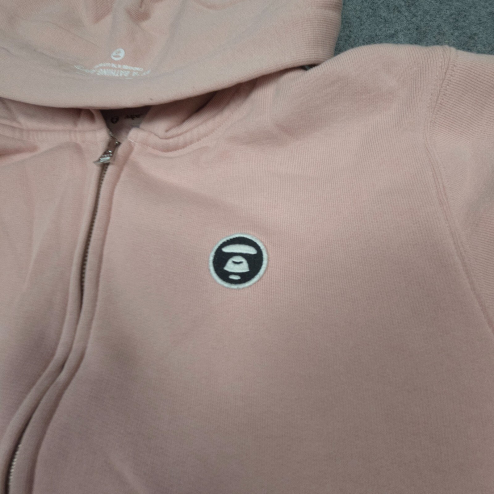 AAPE Jumper Womens MEDIUM pink Hoodie Long Sleeve Full Zip A Bathing Ape Size M image 3