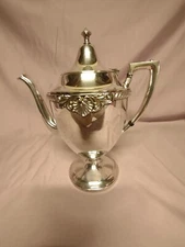 Vintage Crescent Silver Mfg. Company Silverplate 9 1/2" coffee/Tea pot