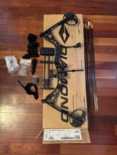 Diamond Infinite 305 7-70lbs Right Hand Black Compound Bow - Octane Package