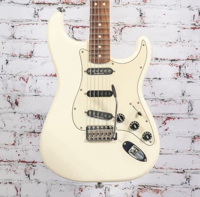  18 Fender | Strat | Ritchie Blackmore Signature | Olympic White