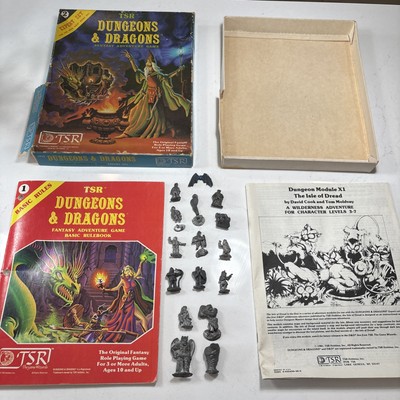 Vintage 1981 TSR Dungeons & Dragons Fantasy Adventure Game Expert Set Mini Figs