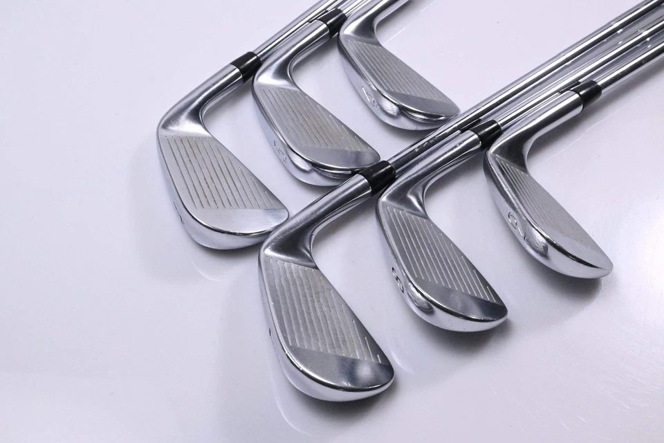 Left Hand Titleist T100 2019 Irons / 4-9i / X-Flex Dynamic Gold X100 Shafts - Image 4 of 4