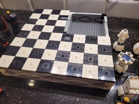 LEGO Incomplete Chess Set 40174 2 In 1 Checkers Assembled. Missing 1 Section