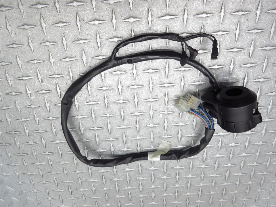 2004 02-04 Honda FSC600 600 Silver Wing OEM Left Handlebar Switch Control Assy - Image 3 of 4