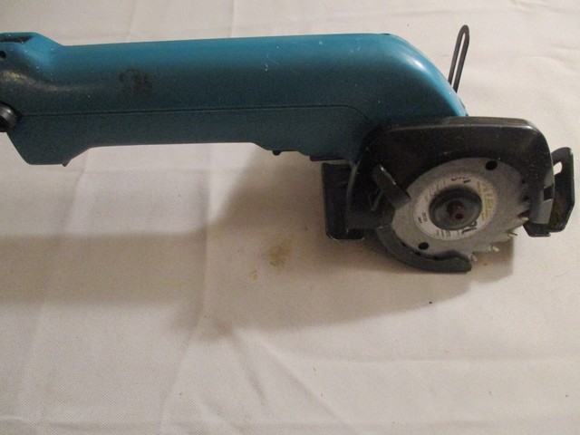 Makita Cordless 3 - 3/8 Circular Saw 