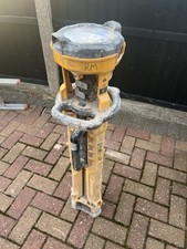 DEWALT DCL079-XJ 18V XR LED Tripod Light Cordless