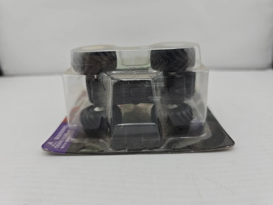 Muscle Machines 1/72 Wolfman Werewolf Monster Truck Funline Diecast 2003 - Image 3 of 4