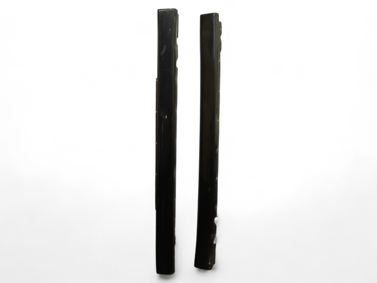 2002-2006 MASERATI SPYDER M138 ROCKER SKIRT PANEL MOLDING LEFT RIGHT SET OF 2