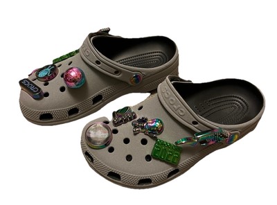 CROCS X CROC DAY CROCTOBER 2022 Grey Womens 7 Mens 5 Jibbitz SOLD OUT Metallic