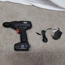 Taladro inalámbrico sin llave recargable Black & Decker 9099KC 7,2 voltios con cargador