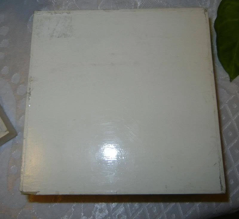 老式中国老式手工雕刻波尔卡圆点饰品珠宝盒 — 第 2/4 张图片