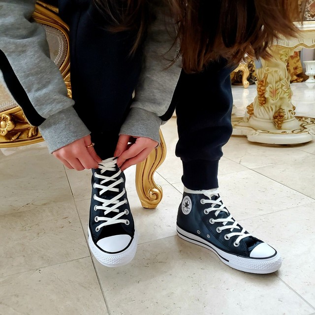 converse crushed velvet