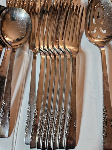 Oneida Deluxe Rogers Proposal Silverplate Stainless 50 Pc Service For 8 - Picture 6 of 10