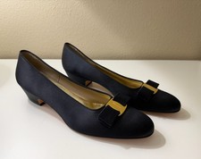 Vintage Salvatore Ferragamo Boutique Vara Bow Black Satin Pumps Heels Sz 10A3
