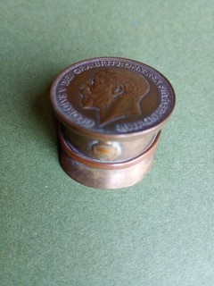 WW1 Trench Art Peak Cap Inset George V Coin One Penny