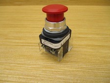Allen Bradley 800T-FXT6A1 Push/Pull Button W/800T-XD1, 800T-XD4 (Pack of 3)