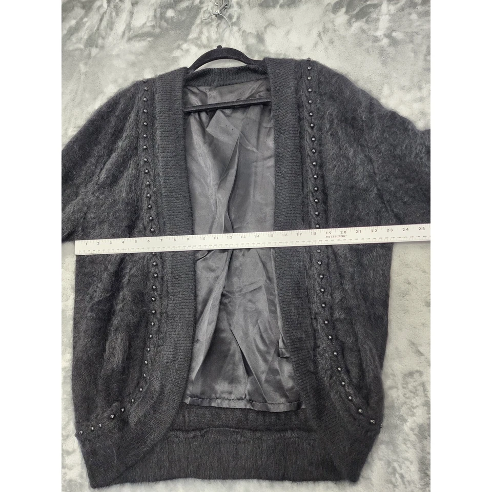 Cardigã Vintage Anos 80 Angorá Manga Balão Frisado Casulo Frente Aberta Tamanho M Preto - Imagem 3 de 4