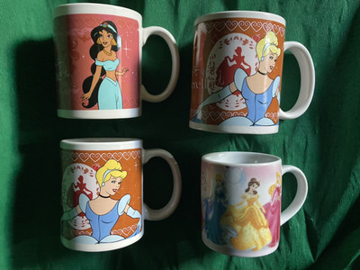 Disney 4 Vintage Prinzessinnen Aladdin Jasmine Cinderella Belle Tasse Tassen Mug