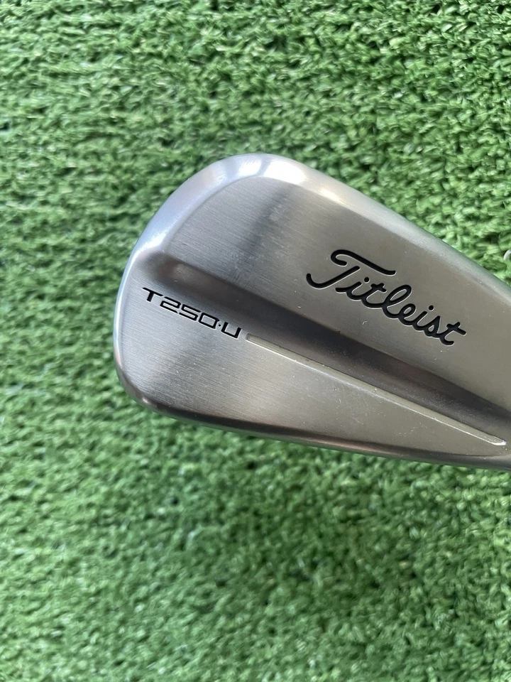 Titleist T250U Utility 3 Iron 2025 Stiff Flex Graphite Right Hand Mens Golf Club - Image 3 of 4