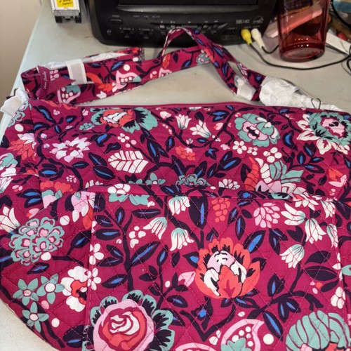 Neu Vera Bradley Go Ahead wandelbare Umhängetasche in Bloom Berry mit Geldbörse 109 $ - Bild 6 von 10
