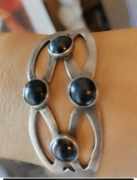 VINTAGE TAXCO ,México, STERLING SILVER EAGLE 3  Brazalete 27 gr BLACK ONYX....