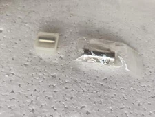 GILMORE 29005 RK Valve, Shuttle, 1/4 NPT, Non Biased, Low Interflow, Disc Seat