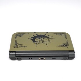 Nintendo NEW 3DS XL Gold  Console w/ Extras (USA)