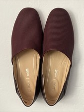 New Clarks Women's 6 Pure Tone Burgundy Leather Loafers Flats Slip On Comfort