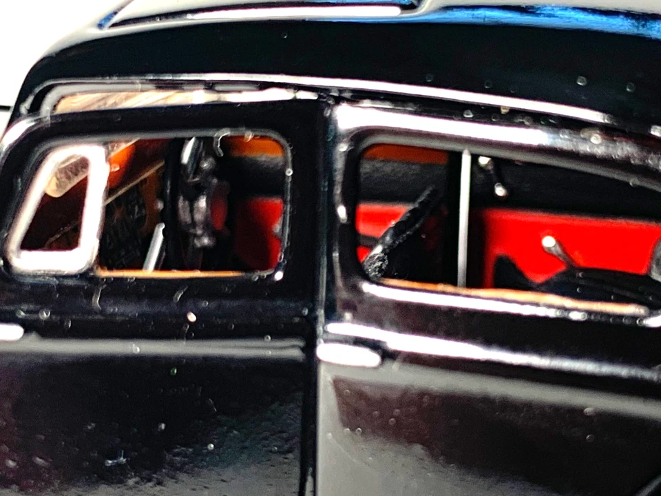 Franklin Mint 1946 Jaguar Mk IV Sedan Black scale 1:43 INV# 4003 - Image 4 of 4