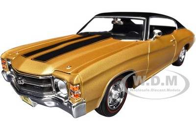 1971 CHEVROLET CHEVELLE SS 454 SPORT GOLD 1/18 DIECAST MODEL BY