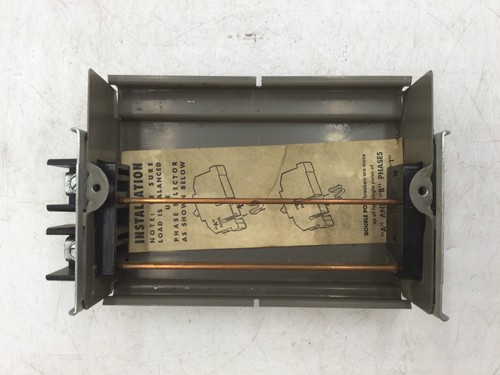 Zinsco A und B Phase 100A 120V 6 Space Load Center Interior Type T Main Lug - Bild 4 von 7
