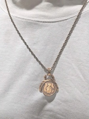 elizabeth ii dei gratia regina coin Necklace Gold Tone 
