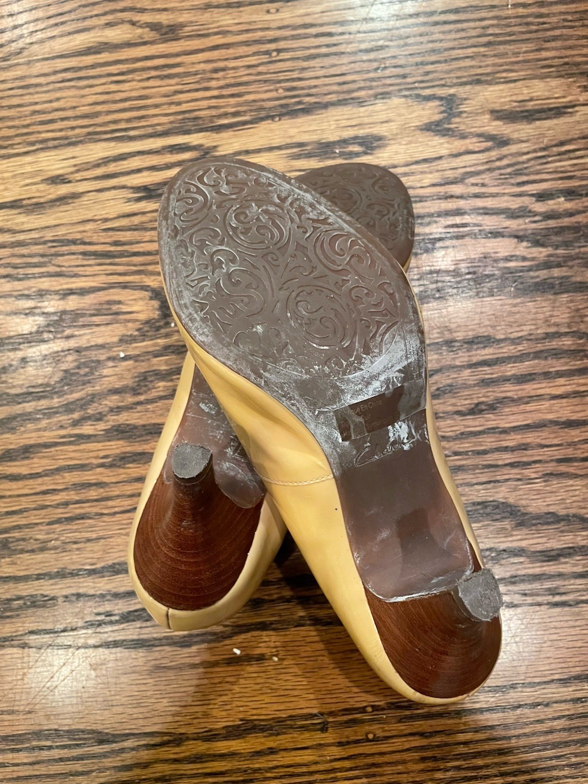 Women’s Clarks Artisan Open Toe Cream Colored Pat… - image 8