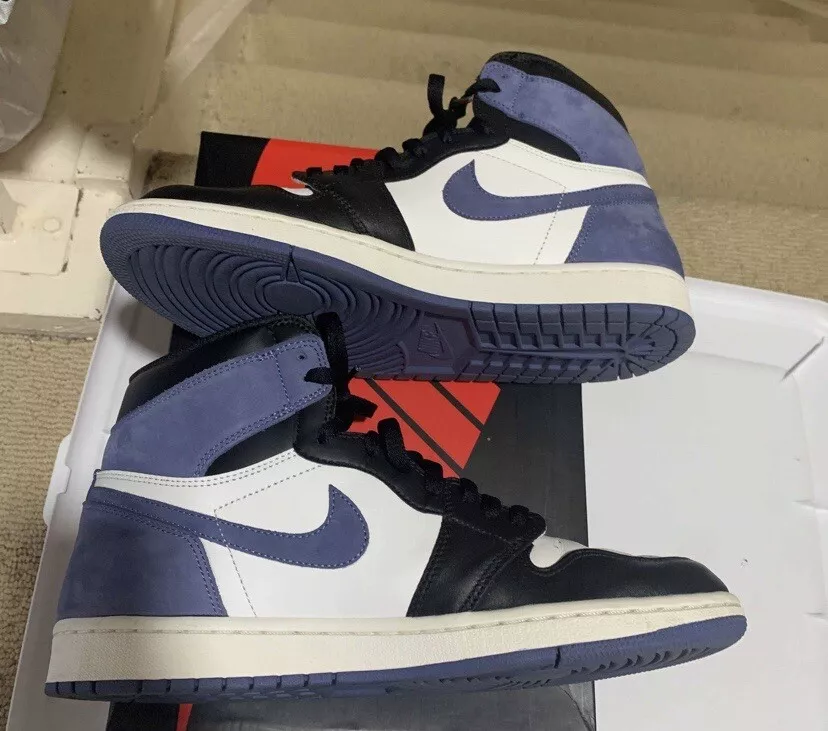 Nike deals blue moon