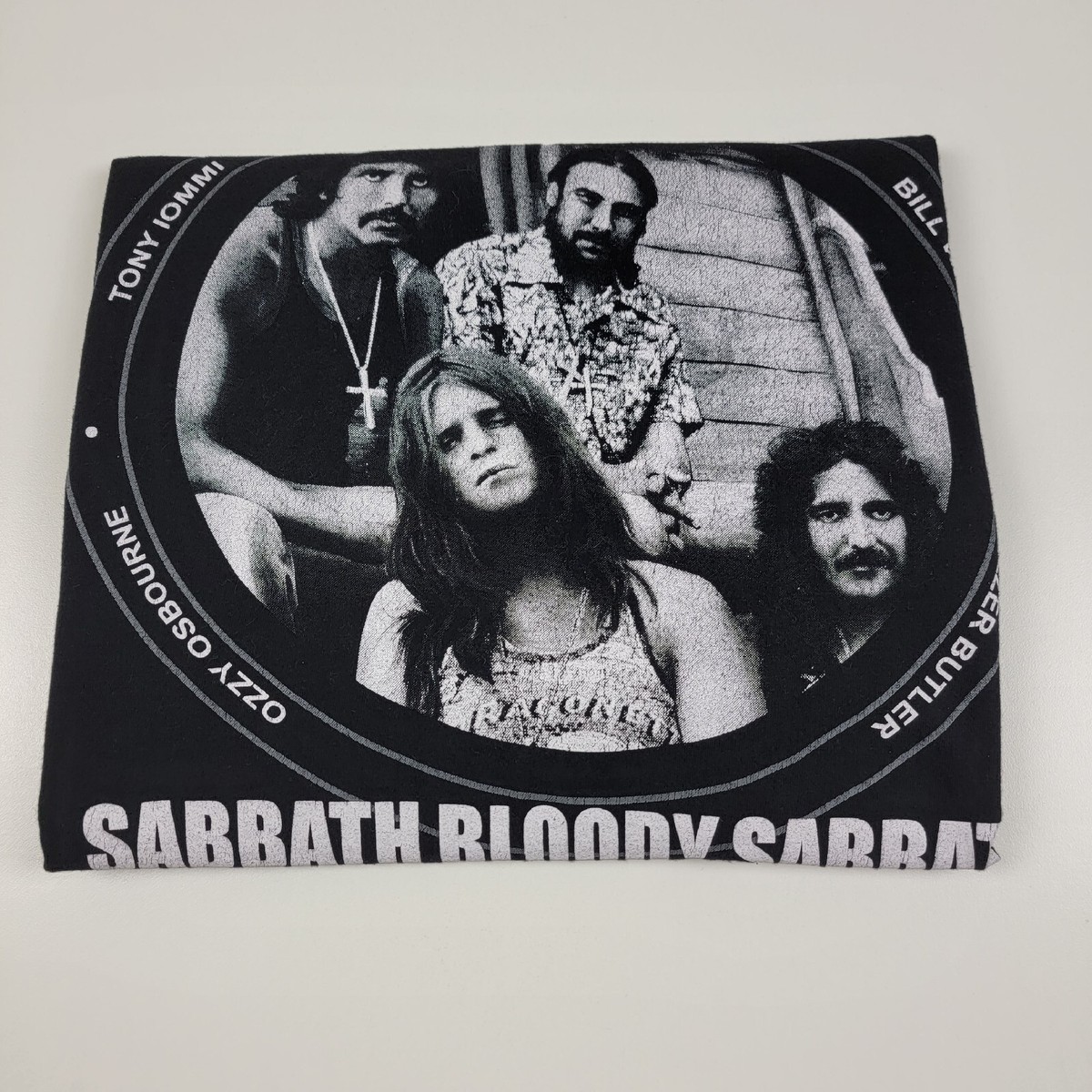ミュージシャン 90s Ozzy Osbourne vintage black sabbath Vintage 90s Ozzy Osbourne Bloody Black Sabbath 3/4 Sleeve