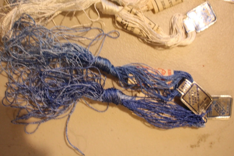 Varicor Luinha Variegated Embroidery Thread yarn 9 Skeins 15 meters ech vintage - Image 4 of 4