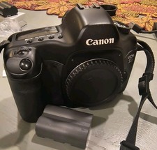 Canon EOS 5D Classic   Clean Late  2008 Body   Est. 2.2k Shutter Count