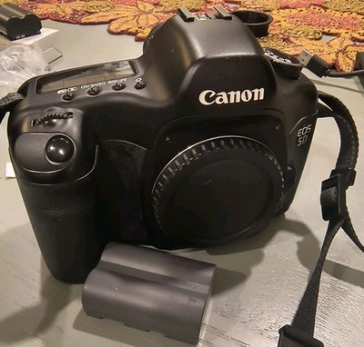 Canon EOS 5D Classic   Clean Late 2008 Body   Est. 2.2k Shutter Count 