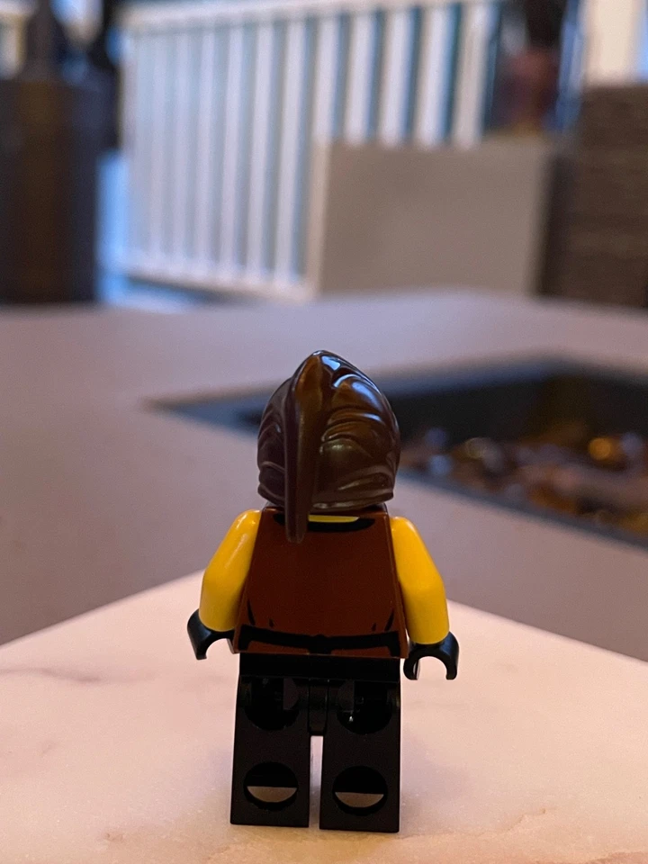 Минифигурка LEGO Fantasy Blacksmith 10193 отличное состояние товара - Изображение 2 из 2