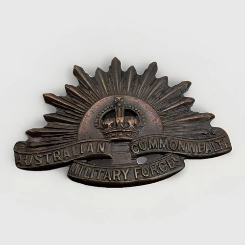 Vintage Australian Commonwealth Military Forces Rising Sun Collar Badge WW1 WW2