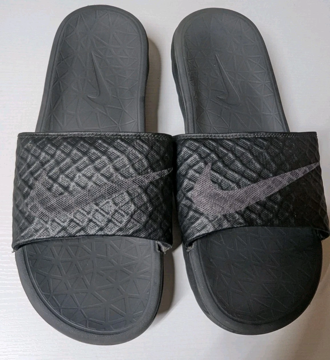 Nike Men's Benassi Solarsoft Slides Black Summer Sandals Size US 8