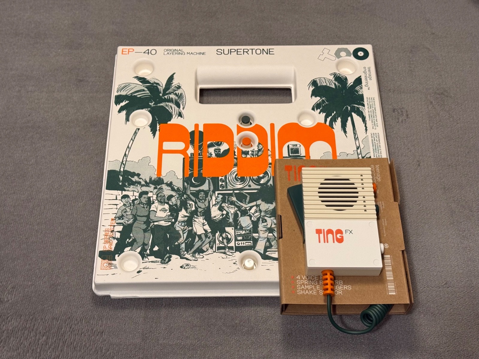 Teenage Engineering EP-40 Riddim Sampler Sequencer & Ting EP-2350 Mic 128MB