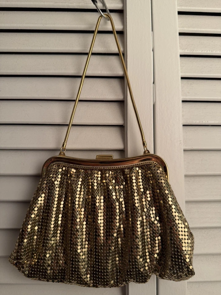 Cartera Muñequera Vintage Art Deco Whiting y Malla Davis con Cierre de Estrás Foto 4 de 4