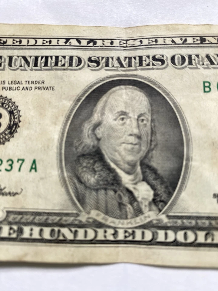 1993 $100 Bill New York Low Serial # In Nice Circulated Condition - Image 4 of 4