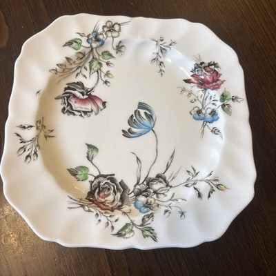 TAG IM JUNI 8 Zoll quadratischer Salatteller Johnson Brothers Blumen Vintage Floral