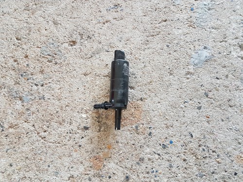 BMW 5er F10 F11 Waschpumpe Scheinwerferwaschanlage 7217792