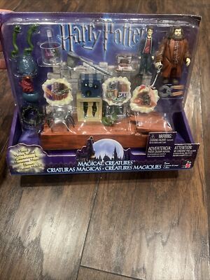 Harry Potter Magical Moving Creatures Playset Hagrid Mini Figures