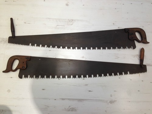 SUPERB PAIR OF 2 ANTIQUE LUMBERJACK SAWS 42 INCH BLADE TATTOO SHOP DISPLAY SHED - Picture 12 of 12