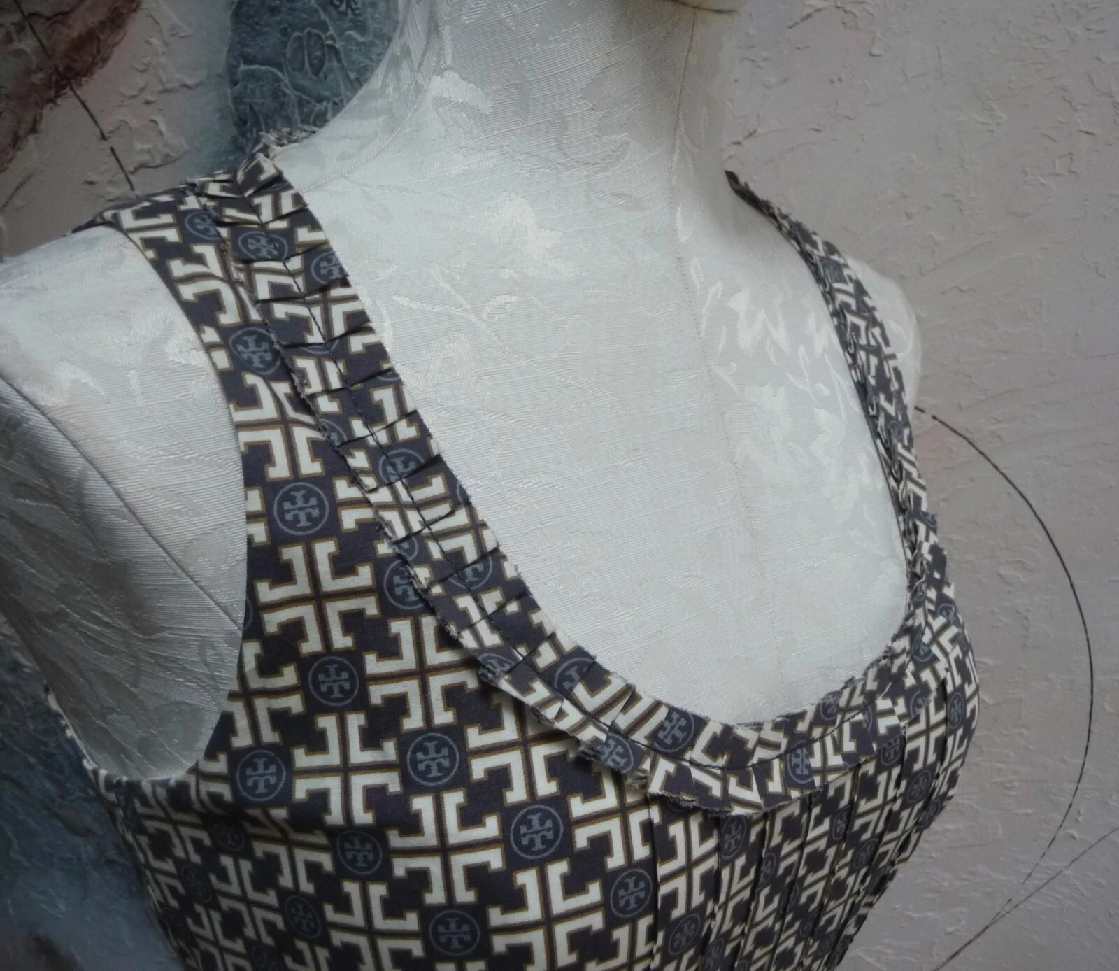 SPLENDIDO ABITO FODERATO IN COTONE SVASATO CON STAMPA LOGO TORY BURCH $395 TAGLIA 6