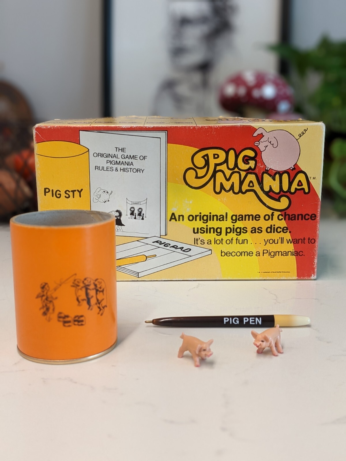 Pig Mania 1977 Vintage Game of Chance Using Pigs as Dice 100 Complete CIB  Bb39 for sale online | eBay